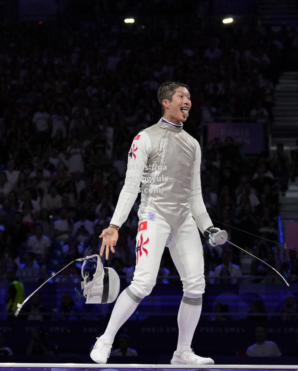 德国击剑选手飒爽登场，夺冠成功